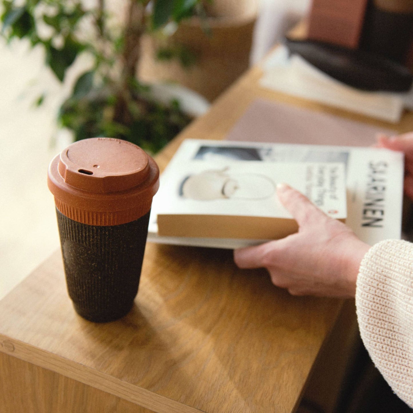 Weducer Cup - To-Go-Becher aus recyceltem Kaffeesatz