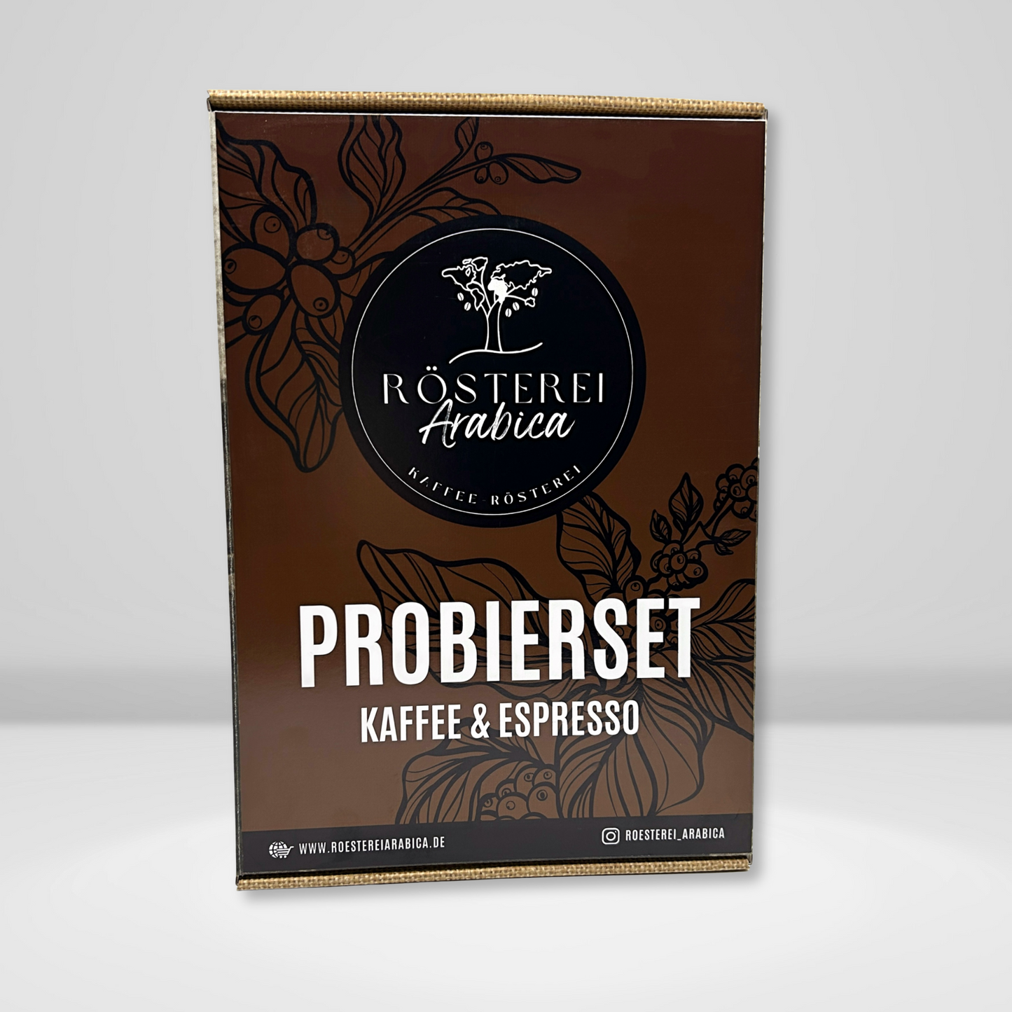Nahaufnahme der frisch gerösteten Kaffeebohnen aus dem 6er-Probierset – ideal zum Testen verschiedener Röstprofile.